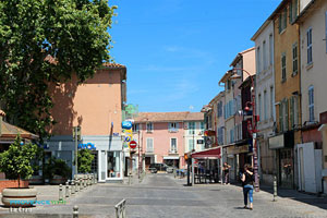 Le Jardin Provencal La Crau